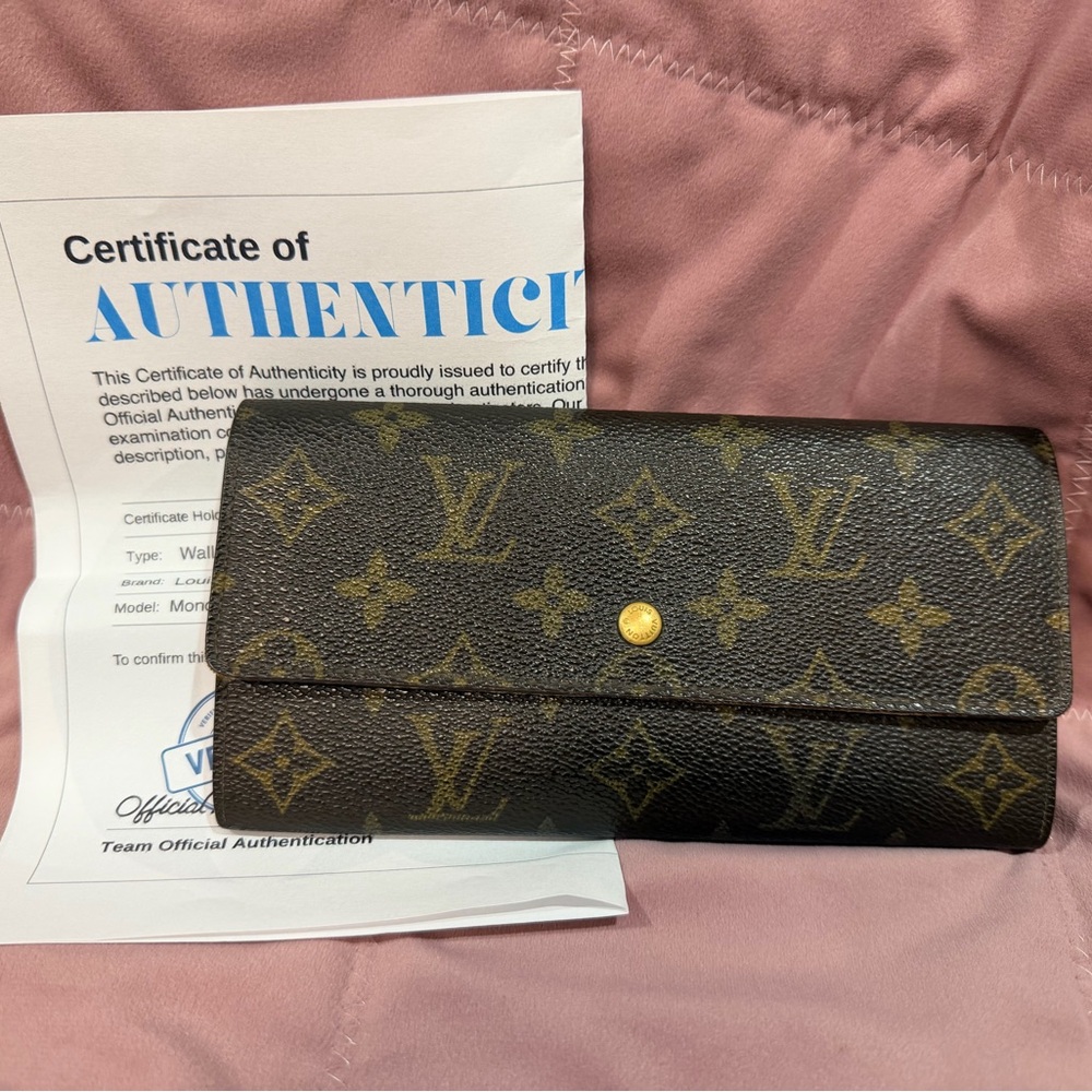 Louis Vuitton Sarah Wallet